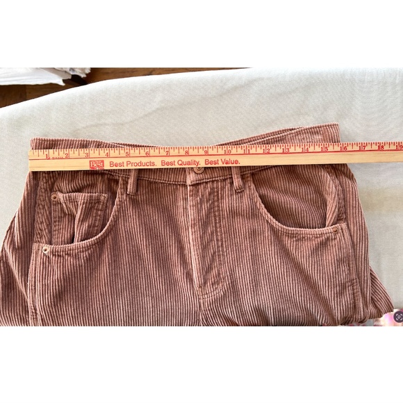 WE THE FREE Good Luck Mid Rise Corduroy Barrel Jeans in Withered Rose - 29 - Picture 12 of 15